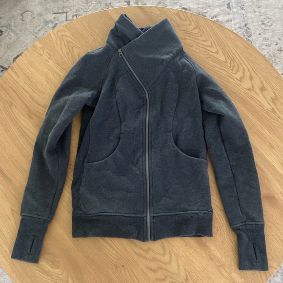 Lululemon sweatshirt - Picture 1 of 3